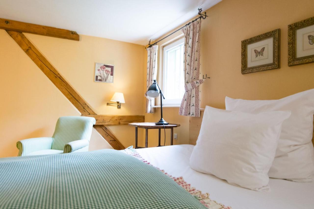 Der Linslerhof - Hotel, Restaurant, Events & Natur Überherrn Exteriör bild