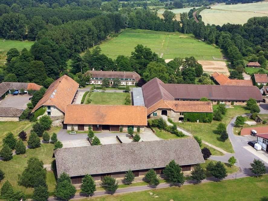 Der Linslerhof - Hotel, Restaurant, Events & Natur Überherrn Exteriör bild