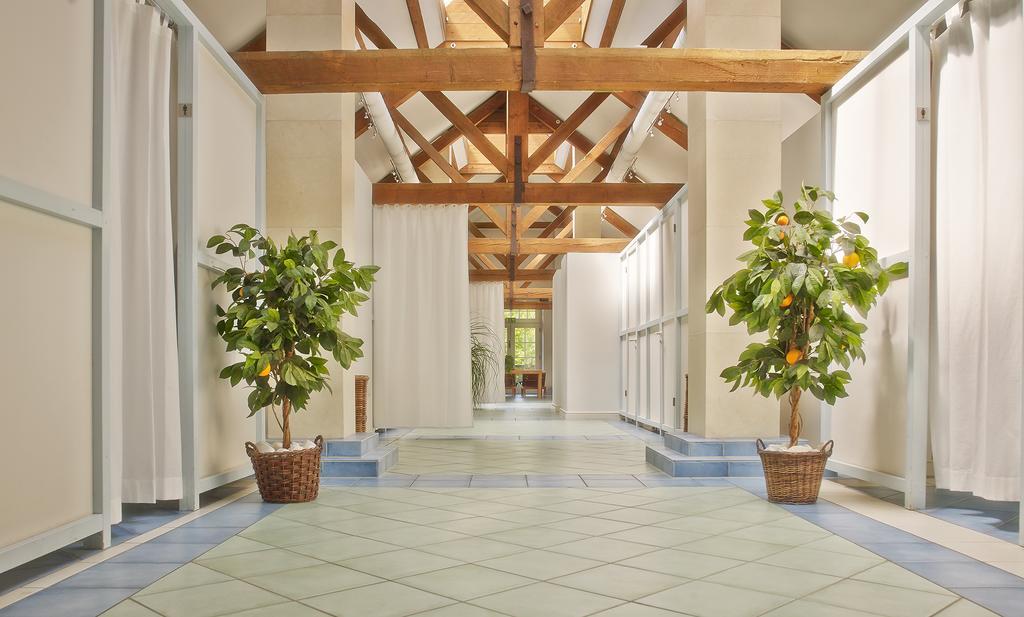 Der Linslerhof - Hotel, Restaurant, Events & Natur Überherrn Exteriör bild